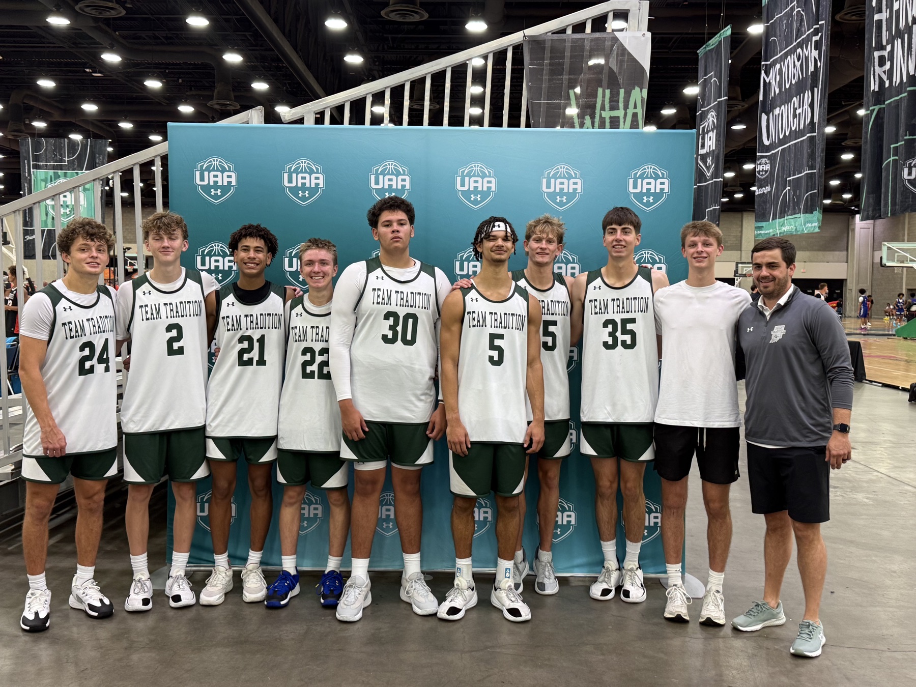 Team Tradition 17U team photo